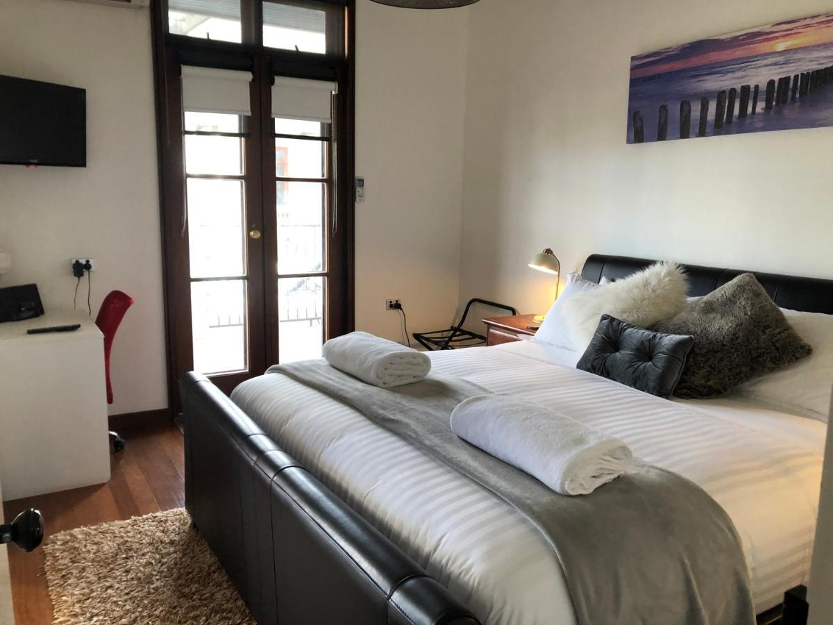 Fairway Manor Accomodation